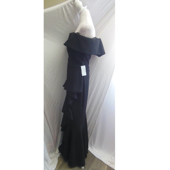 NEW Betsy & Adam BLACK Carina OFF THE SHOULDER Crepe RUFFLE Mermaid GOWN - Picture 8 of 13